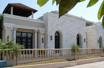 The Courtyard House