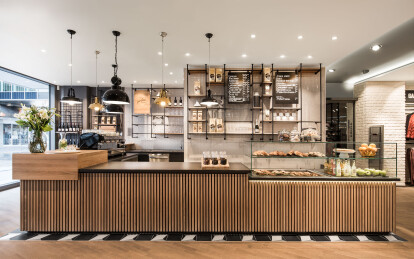 Primo Cafe Bar | DITTEL ARCHITEKTEN GMBH | Archello