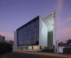 Universidad del Pacífico Building