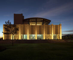 Viñedo De Cote - Serrano Monjaraz Arquitectos