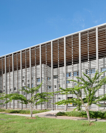 New University Library  in Cayenne