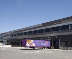 Distribution centre Almere