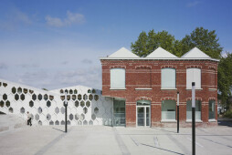  (L’) HAPPY CULTURE /La Médiathèque Andrée CHEDID  de Tourcoing (F)