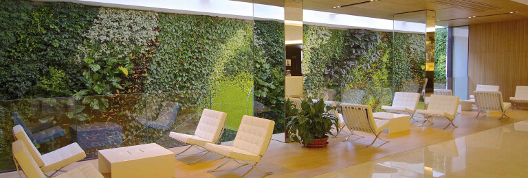 Sundar Italia vertical garden