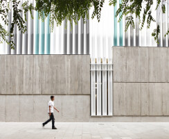 MultiFacility Municipal Building in Sant Martí