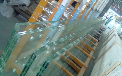 oversized low iron laminated glass
