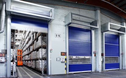 EFA-STR® high-speed turbo roll-up door