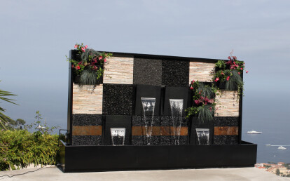 "Natura Wall" on a terrace