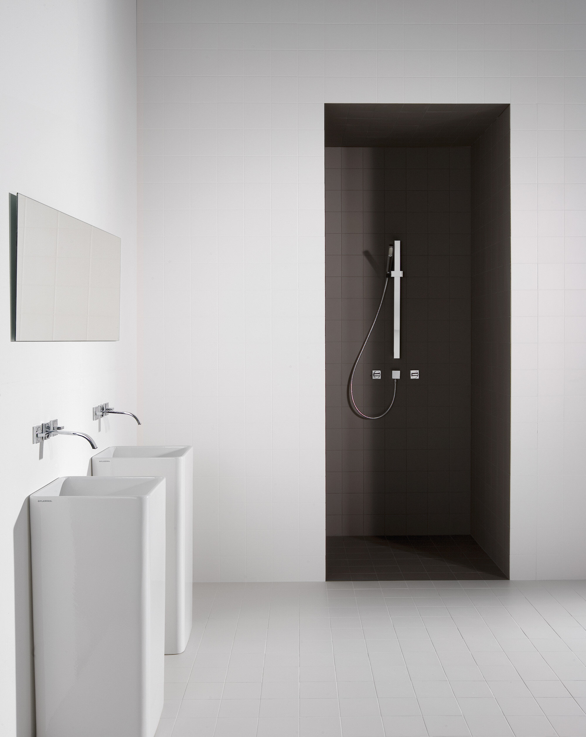 https://archello.com/product/13142/attachments/photos-videos/2