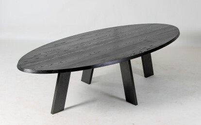 ash oval table  black 