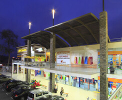 Strip Center Chorrillos