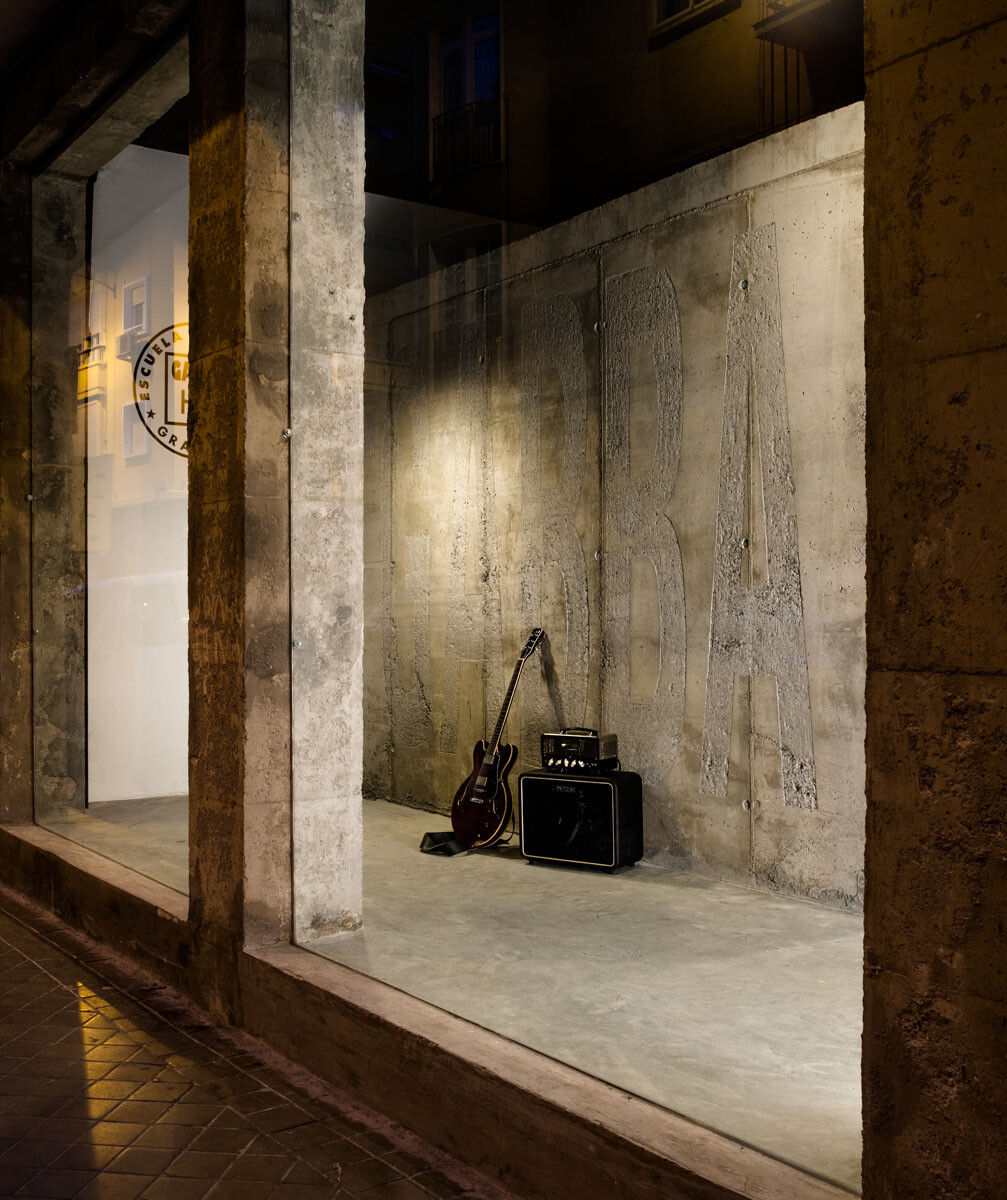 https://archello.com/story/37122/attachments/photos-videos/3 photo_credit © Fernando Alda
