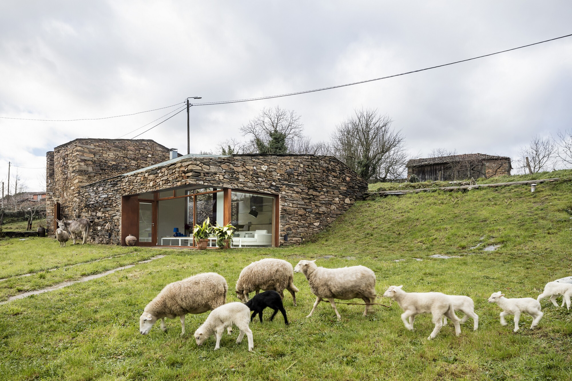 https://archello.com/story/37699/attachments/photos-videos/3 photo_credit Adrià Goula