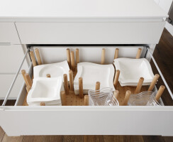 Drawers with flexible storage system