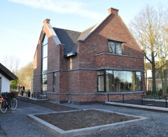 brick villa by jeroen de nijs bni