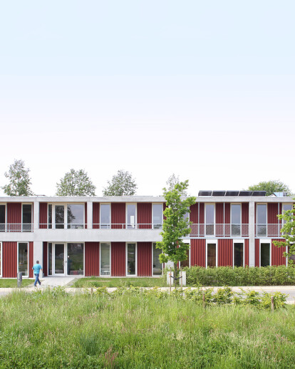 Collective housing for mentally disabled