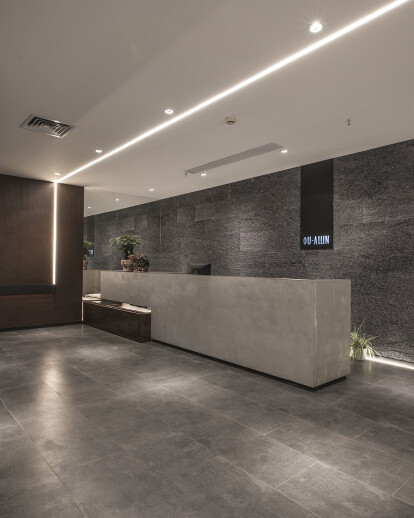OU ALLIN clothing - Tianan Cyber Park Office/Showroom