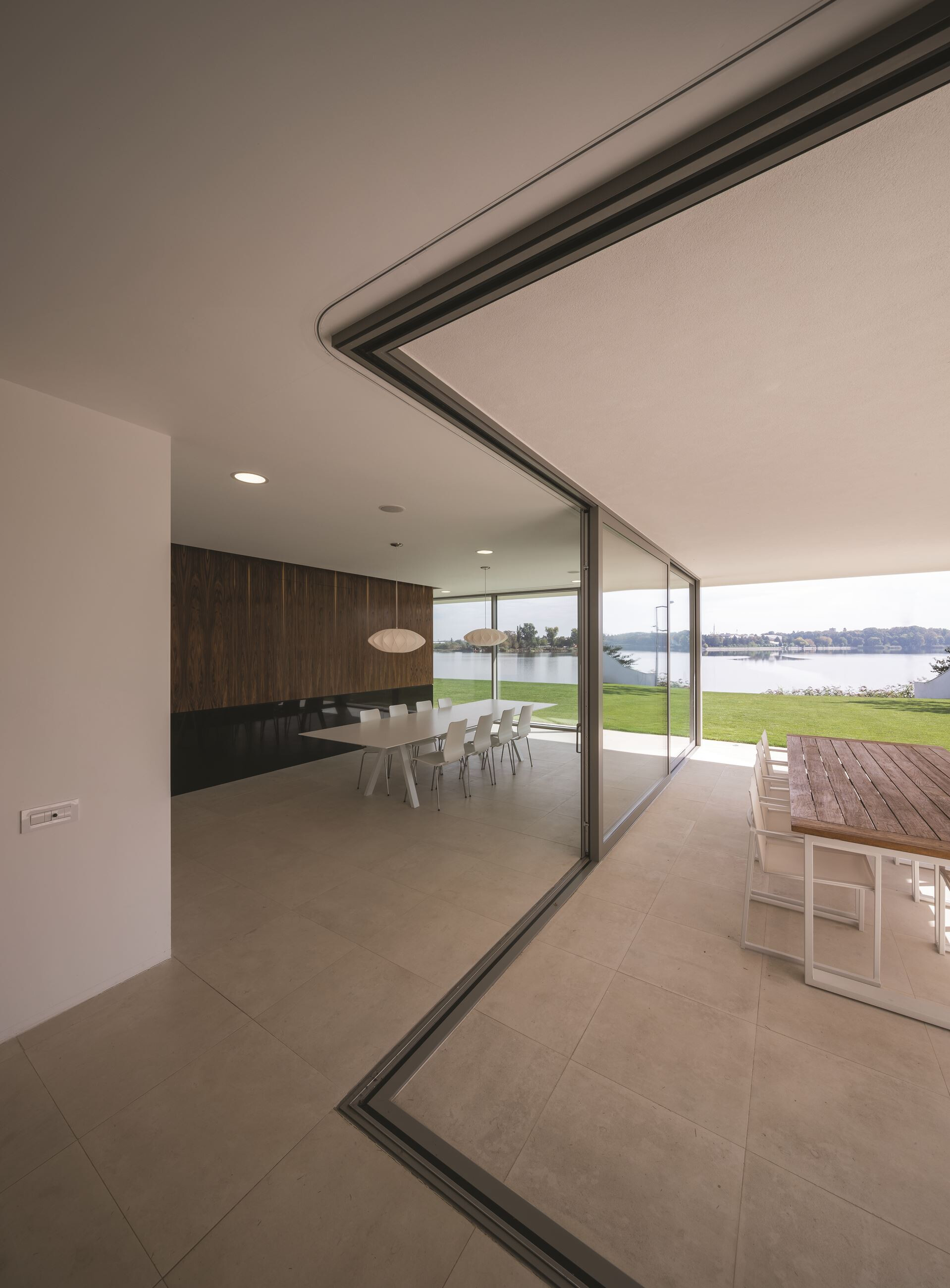 https://archello.com/story/48396/attachments/photos-videos/11 photo_credit Radu Malasincu
