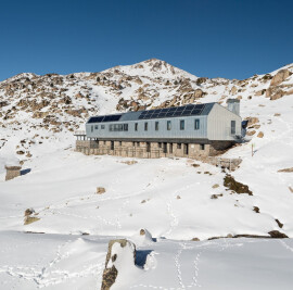 ILLA MOUNTAIN HUT