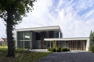 N House, a harmonious presence at the forest’s edge in Dorst