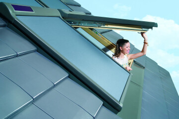 Electric Awning Blind AMZ Solar Electric Awning Blind AMZ Solar