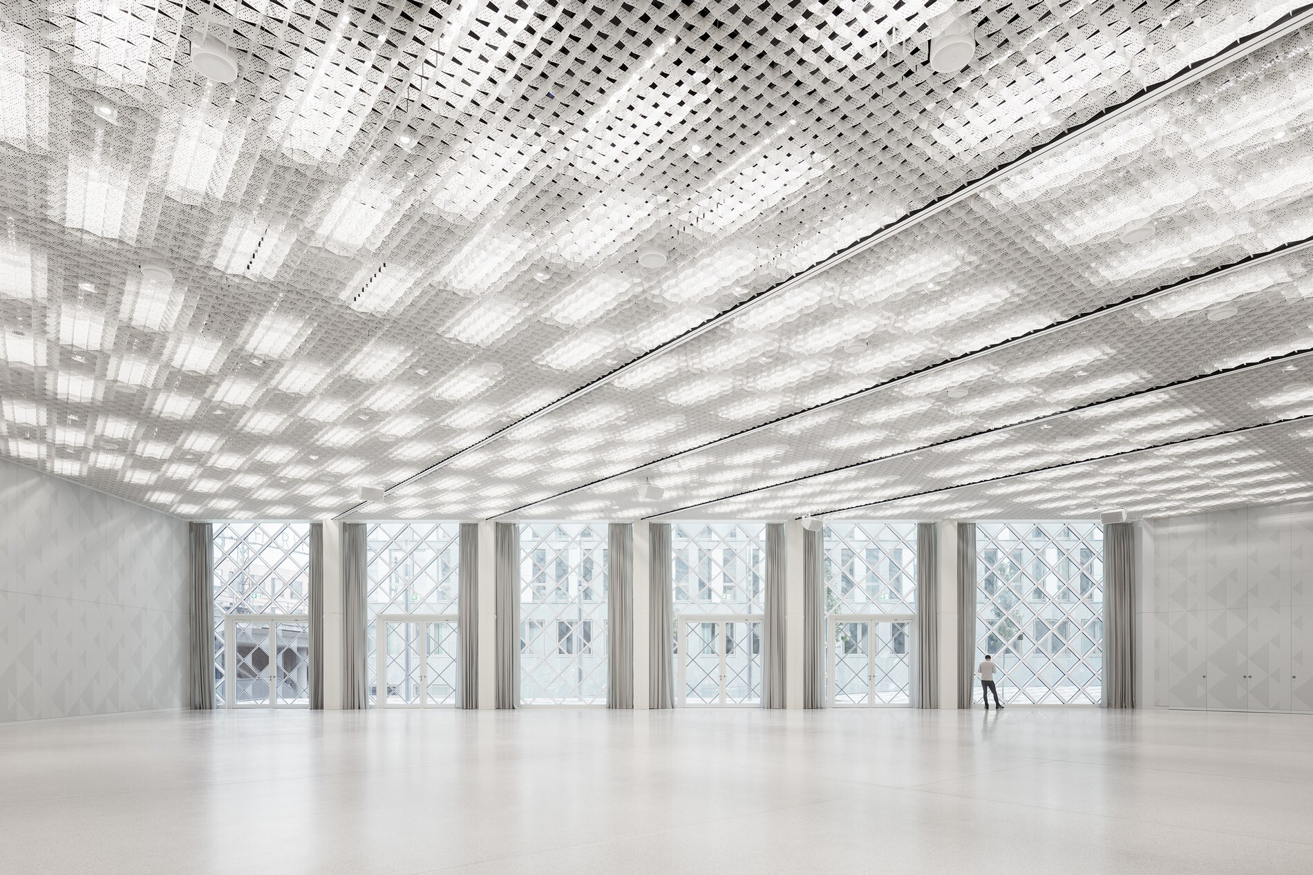 https://archello.com/story/52919/attachments/photos-videos/12 photo_credit schnepp renou