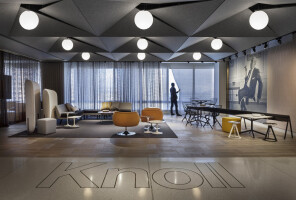 Knoll Offices and Showroom