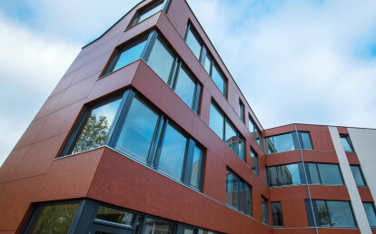 Rockpanel Mineral Rust applied on an apartment complex in NL