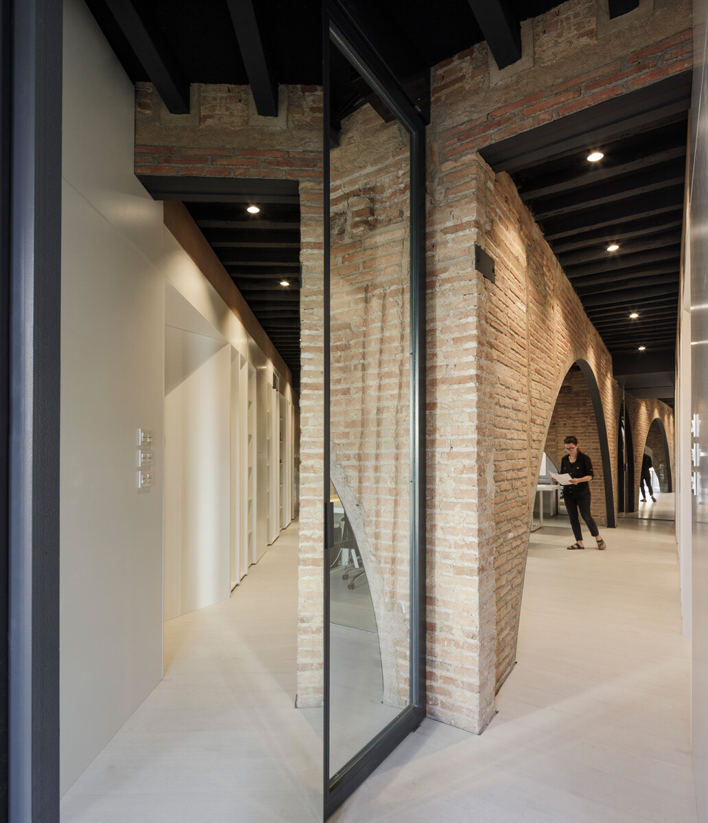 https://archello.com/story/56190/attachments/photos-videos/5