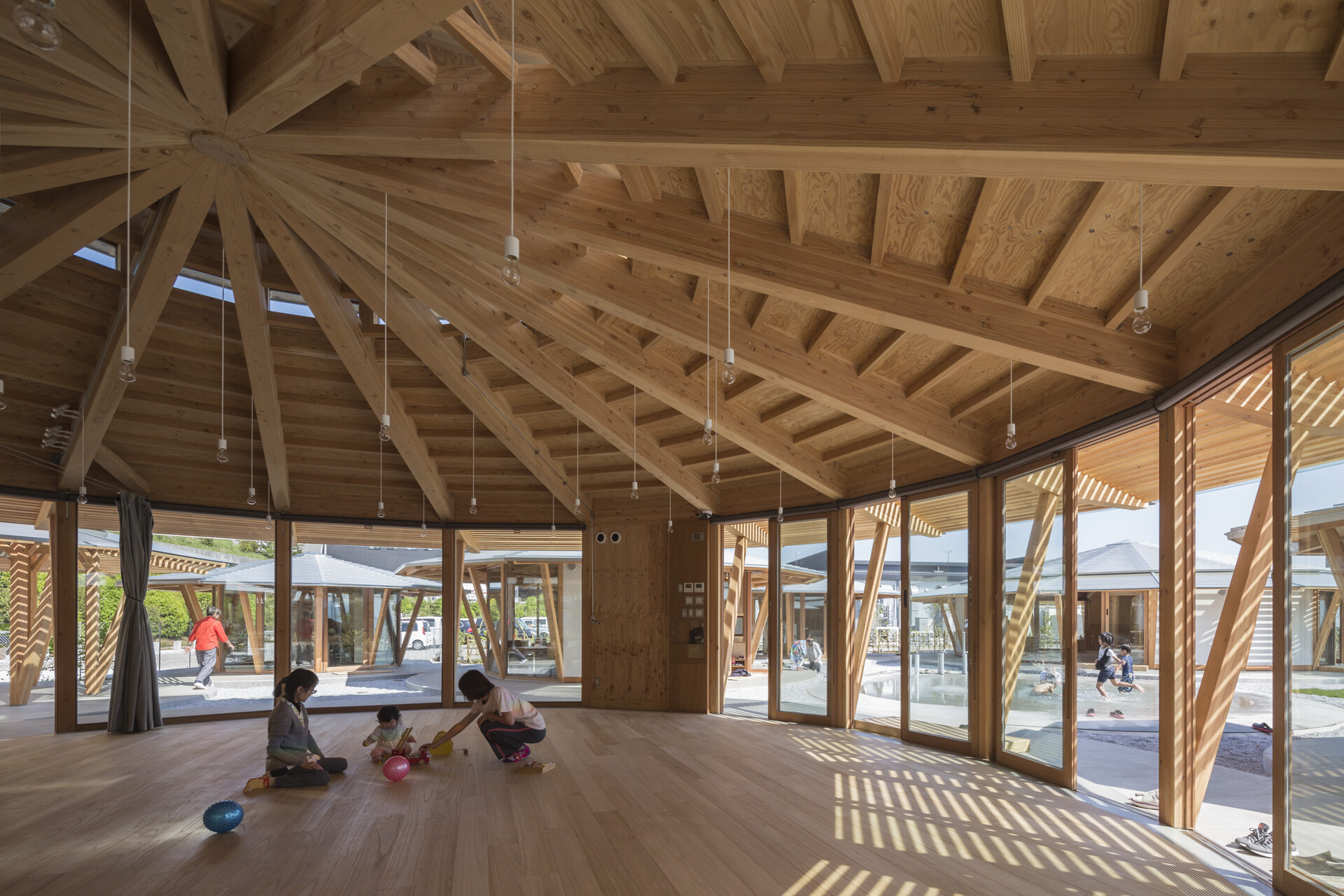 https://archello.com/story/56533/attachments/photos-videos/8 photo_credit Shinkenchiku-sha