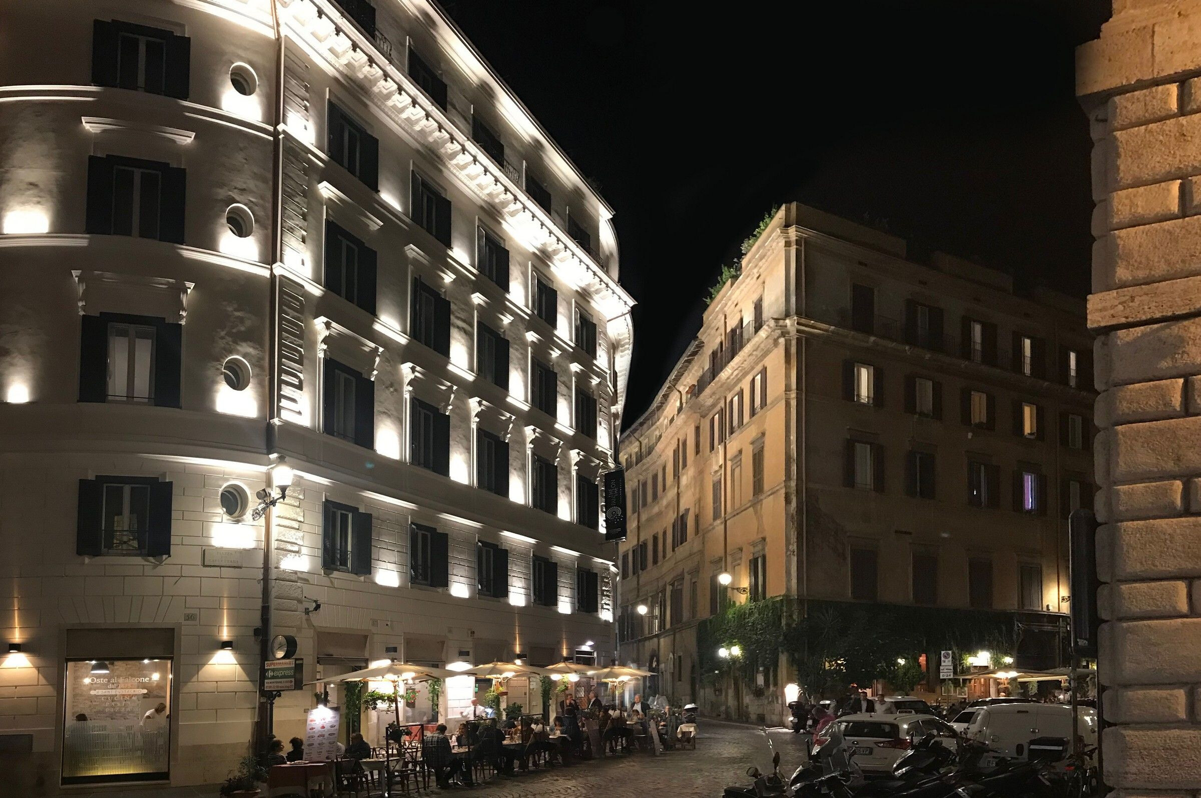 converse hotel london roma