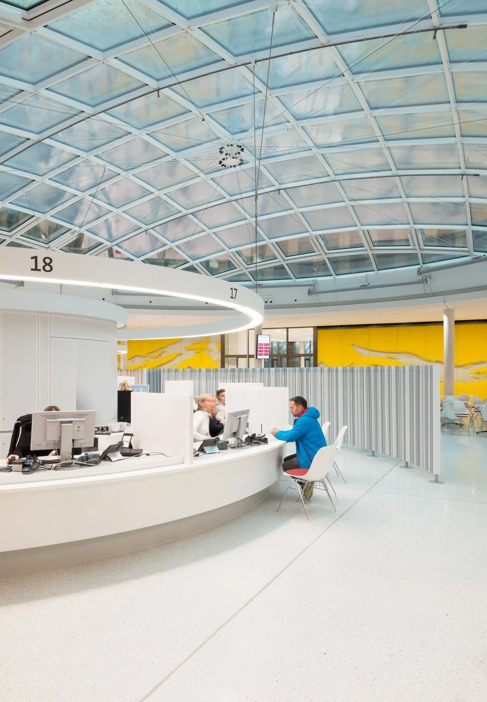 https://archello.com/story/50247/attachments/photos-videos/17 photo_credit © ingenhoven associates / HGEsch