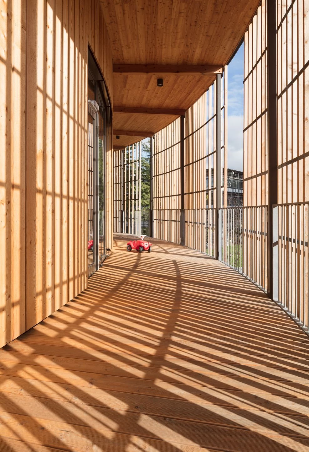 https://archello.com/story/50247/attachments/photos-videos/23 photo_credit © ingenhoven associates / HGEsch