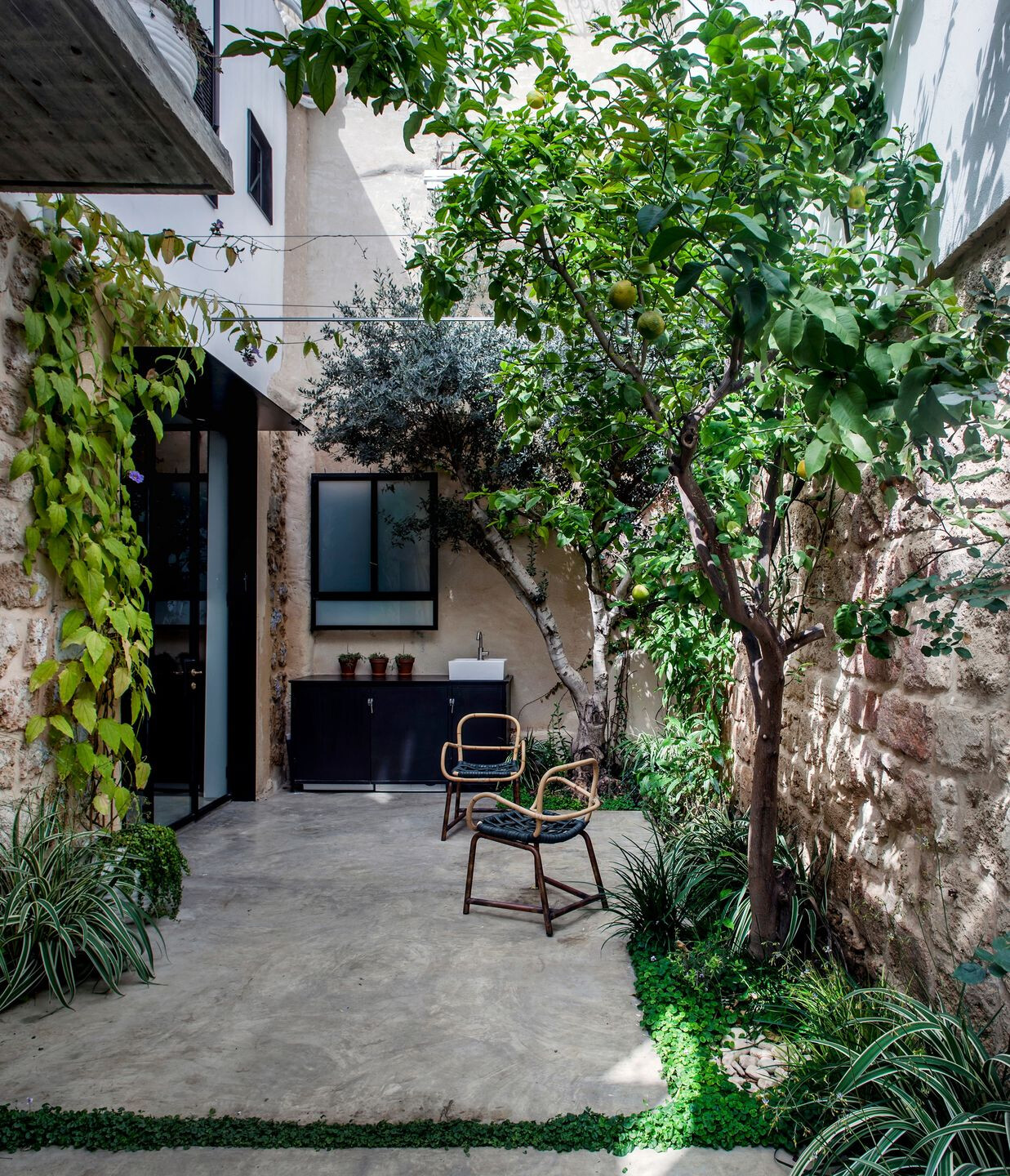 https://archello.com/story/57302/attachments/photos-videos/17 photo_credit Yoav Gurin