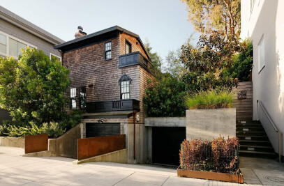 Cow Hollow Residence