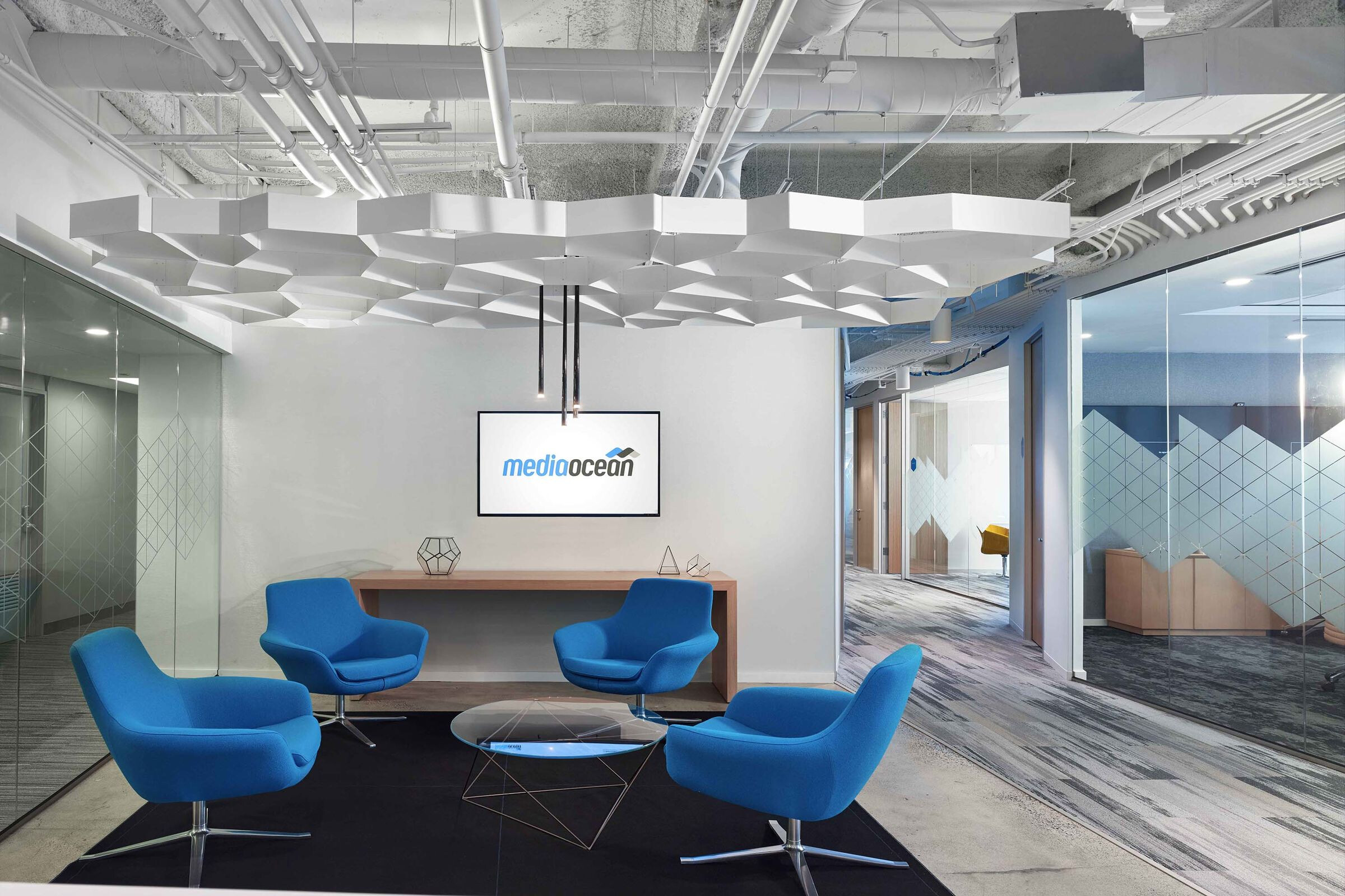 https://archello.com/product/46403/attachments/photos-videos/5