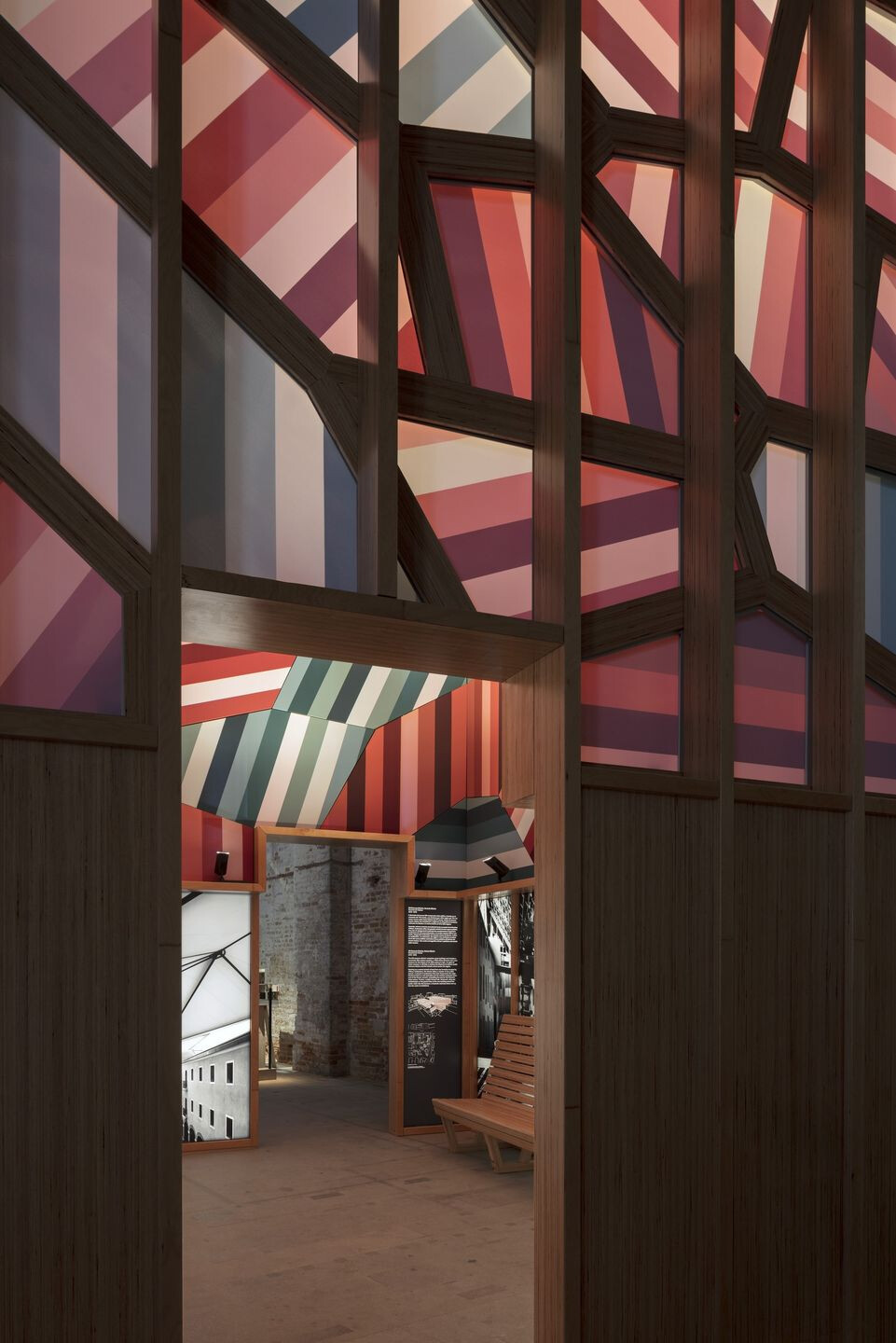 https://archello.com/story/59147/attachments/photos-videos/4 photo_credit © Jan Bitter