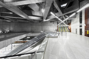 M4 Fővámtér station