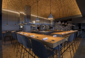 Restaurant 212