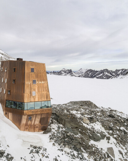 New Schwarzensteinhütte