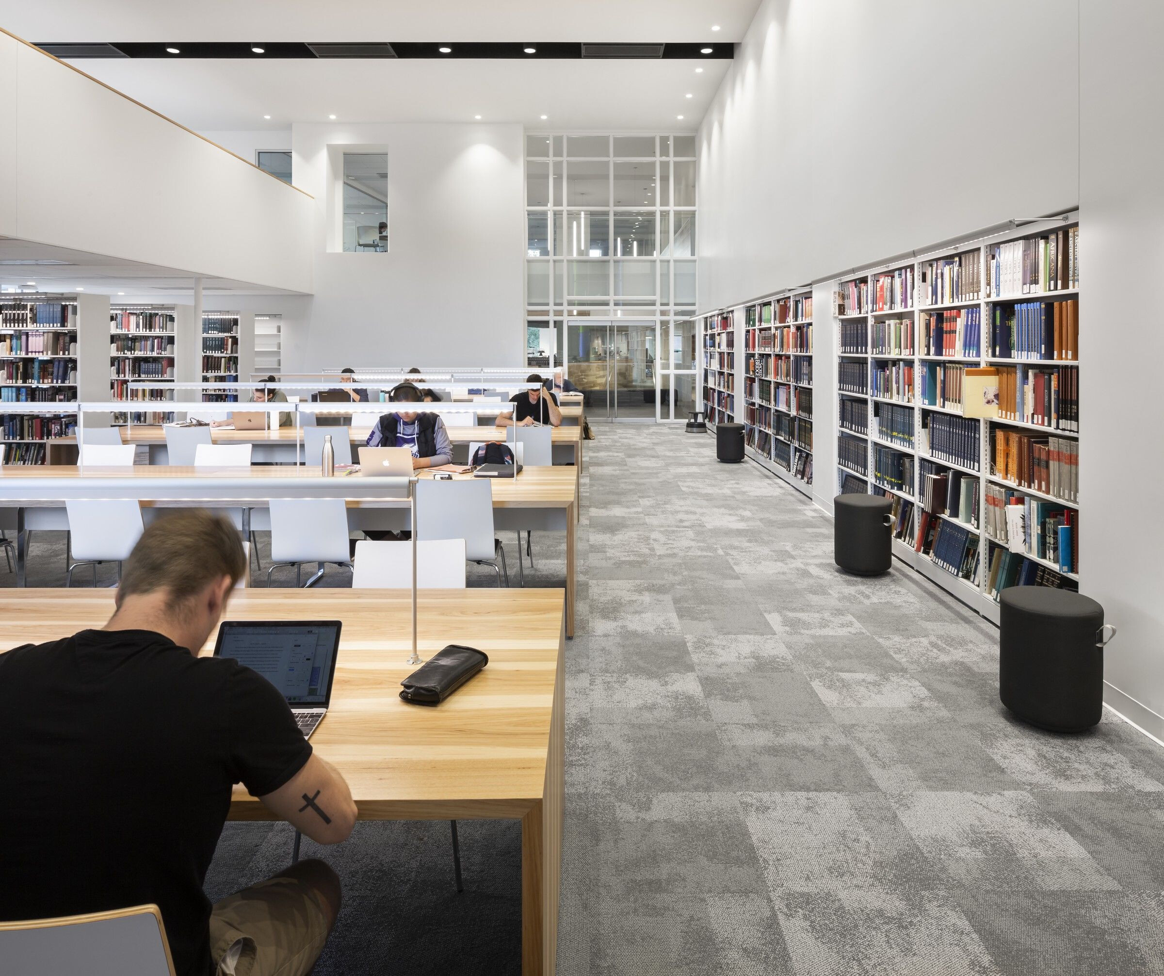 https://archello.com/story/62385/attachments/photos-videos/10 photo_credit Stéphane Groleau