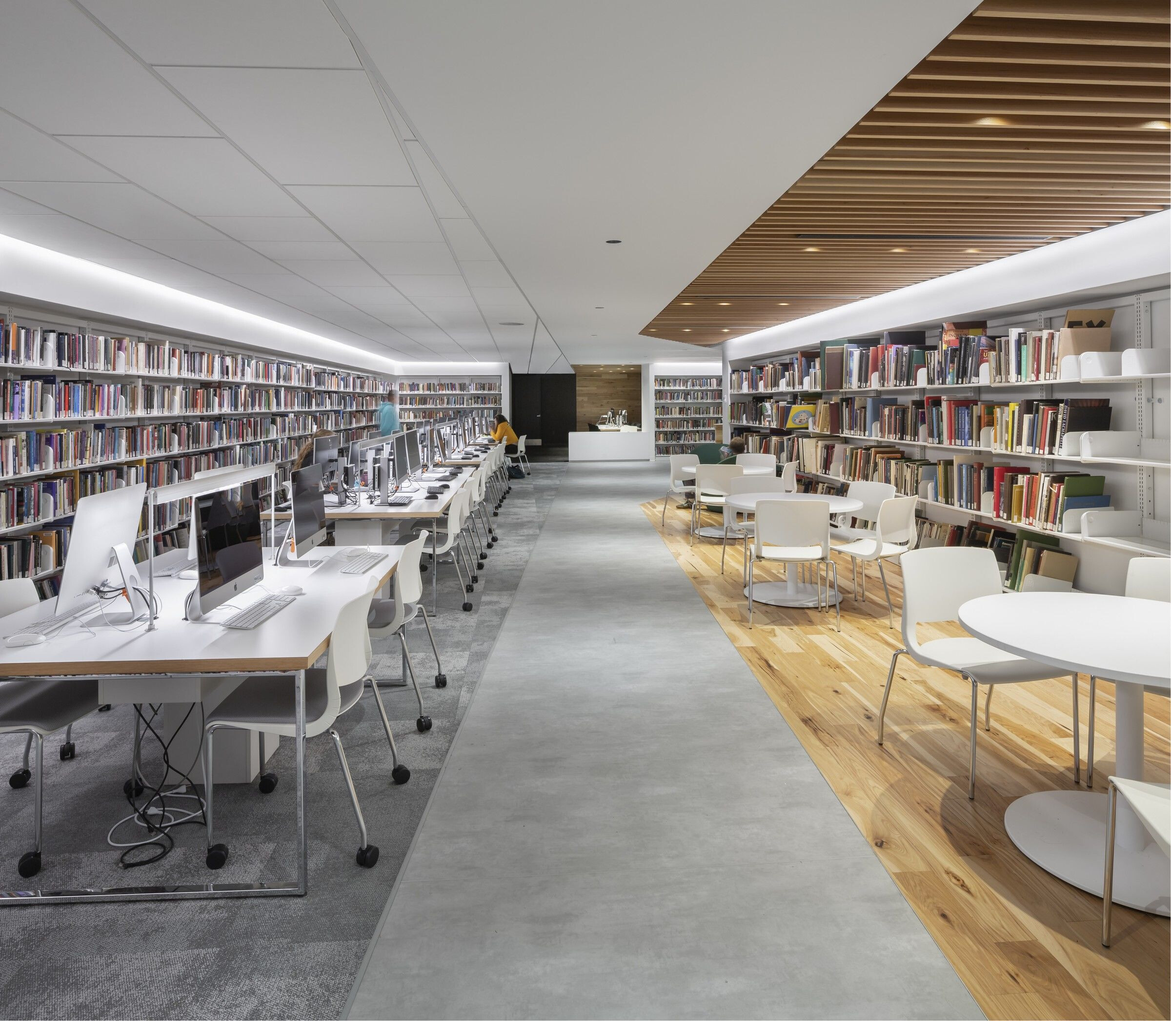 https://archello.com/story/62385/attachments/photos-videos/8 photo_credit Stéphane Groleau