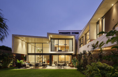 Proyecto arquitectura Casa urbana RDR