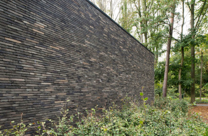 LINEA dimensionally precise clay brick facade cladding