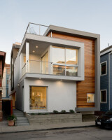 Peninsula House