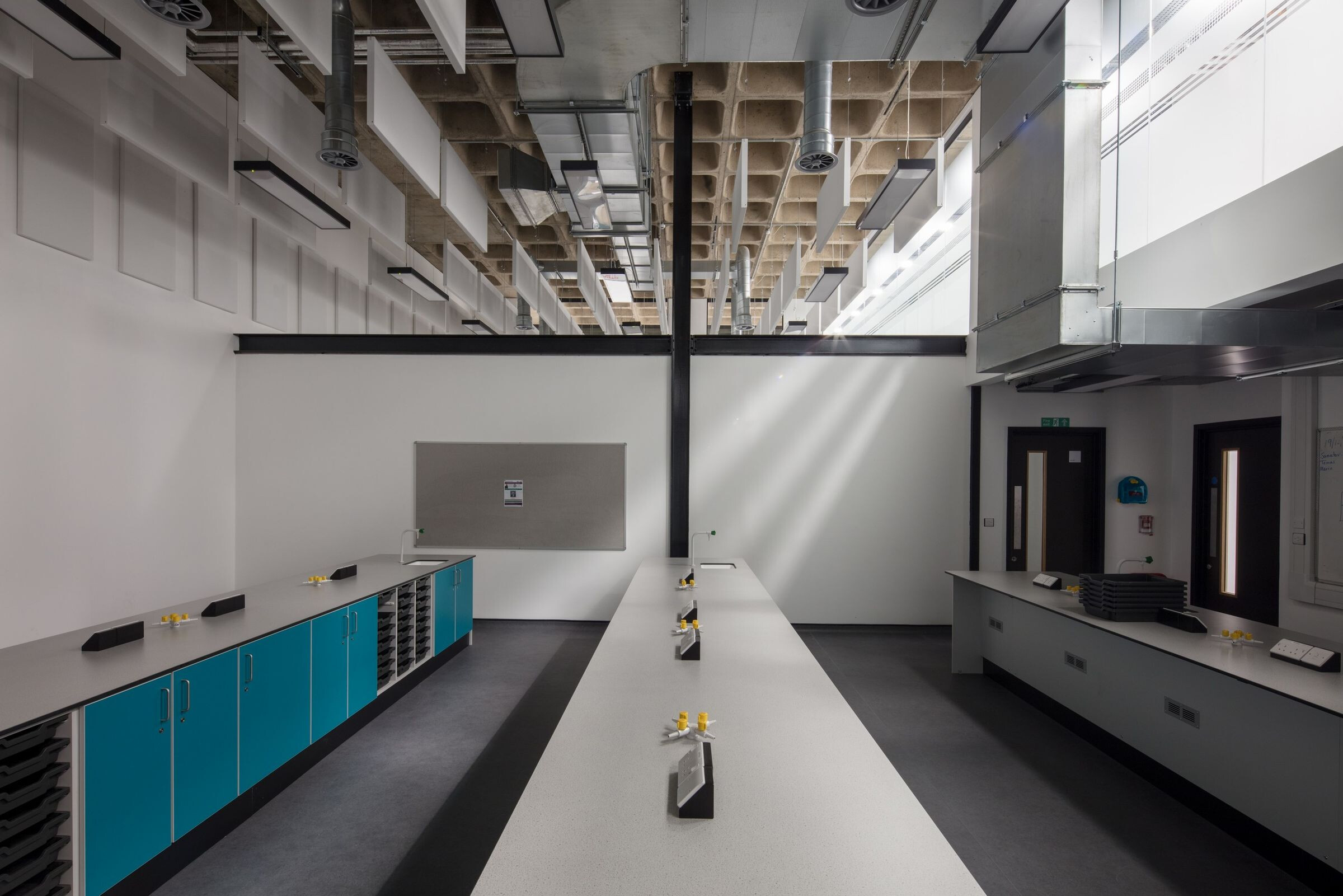 https://archello.com/story/64360/attachments/photos-videos/17 photo_credit © Luke Hayes