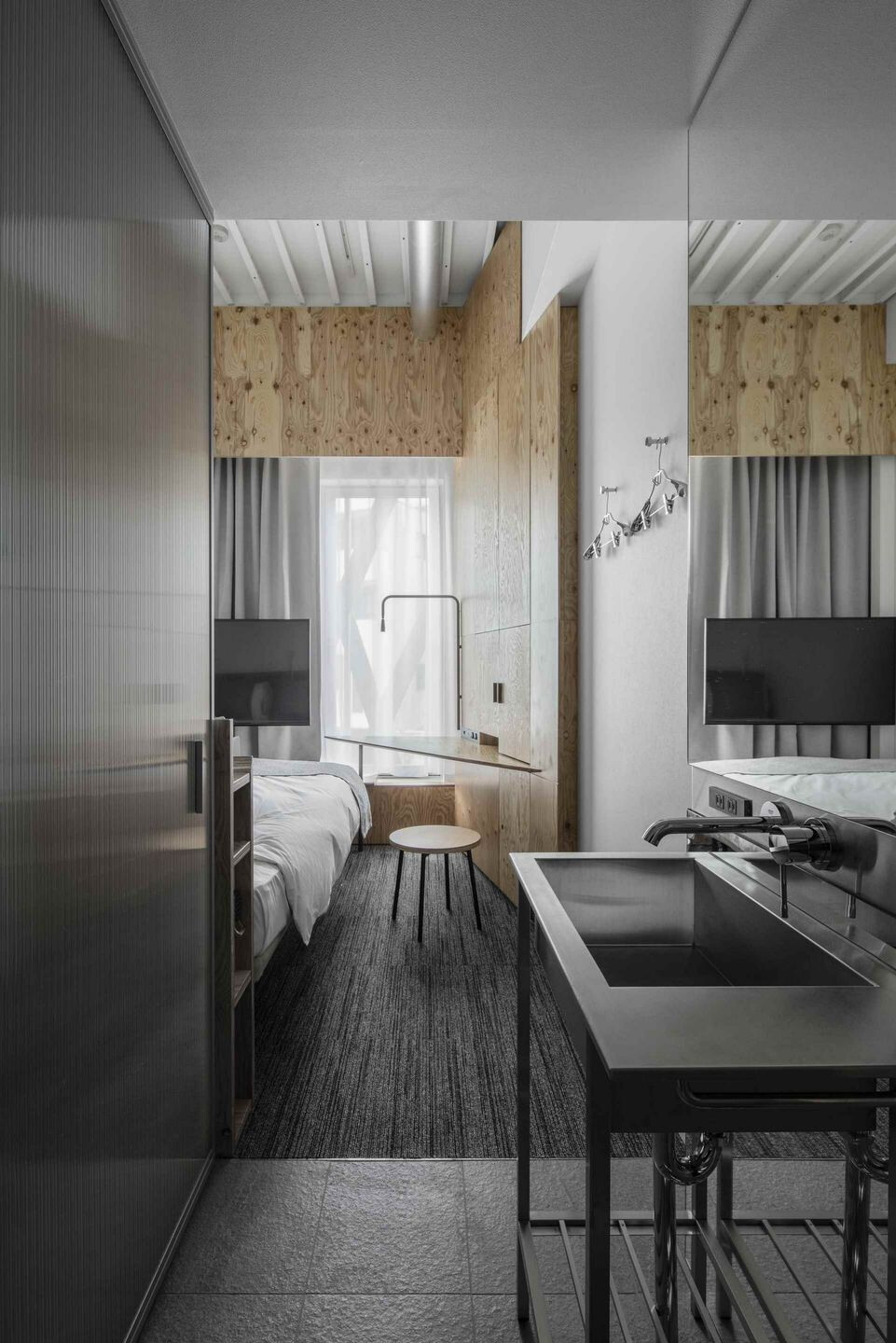 https://archello.com/story/64865/attachments/photos-videos/9 photo_credit Keishin Horikoshi / SS Tokyo