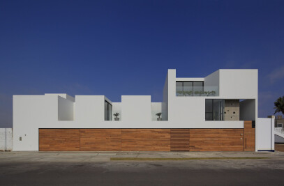 Paracas House