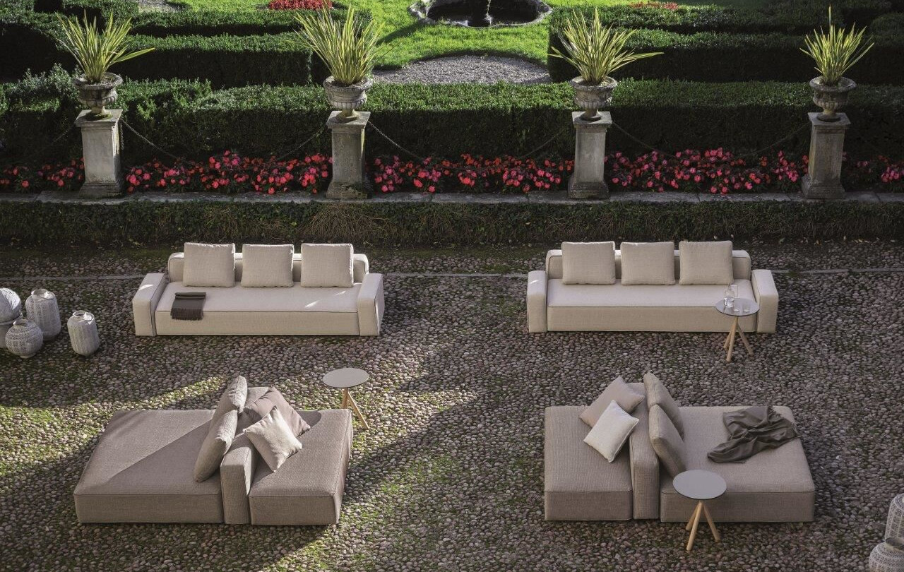 DANDY upholstered sofa system for outdoor by Roda SRL | Archello