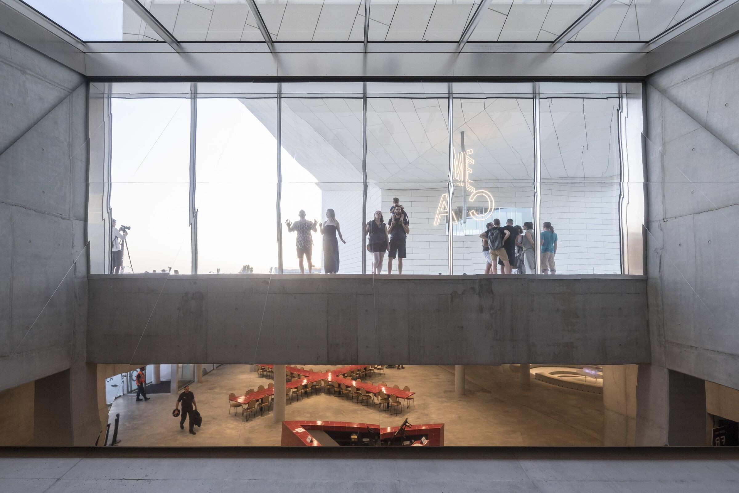 https://archello.com/story/40006/attachments/photos-videos/14 photo_credit Laurian Ghinitoiu